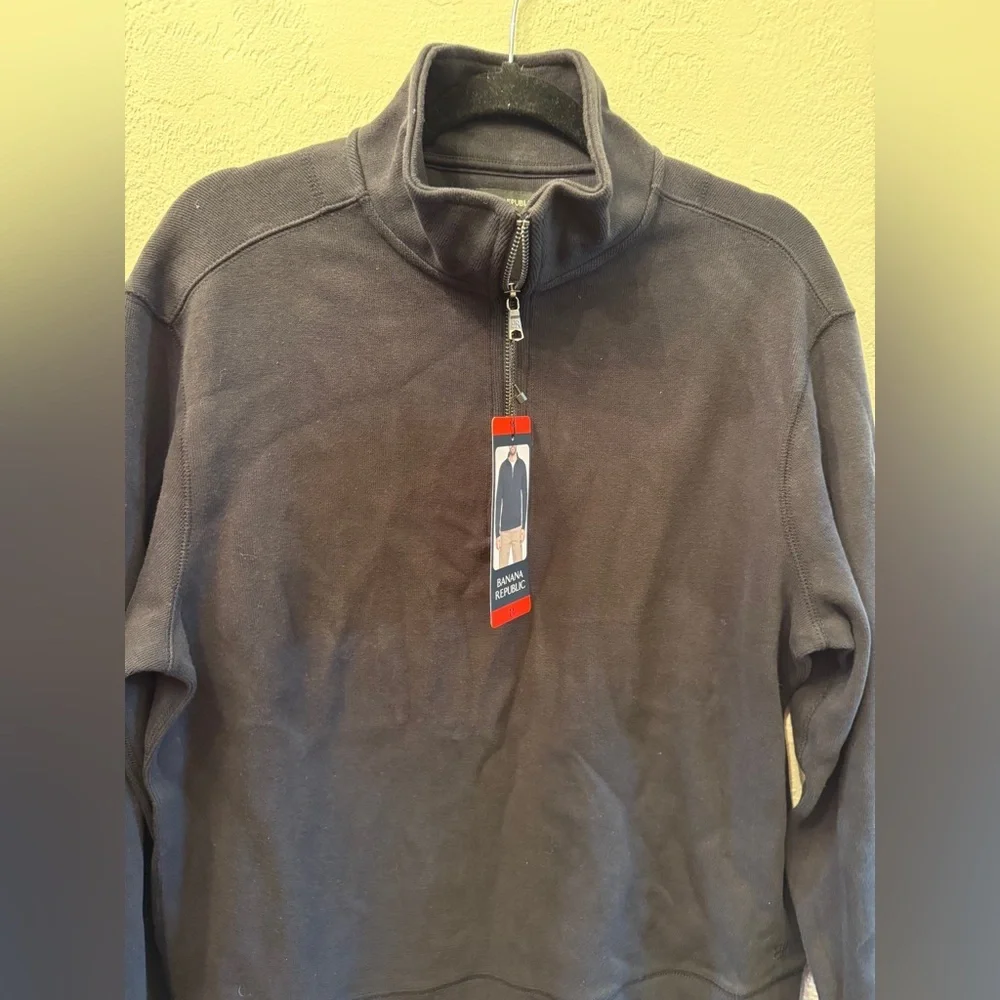 Banana Republic Men's Quarter Zip Pullover - Black Long Sleeve Sweatshirt NEW
